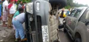 8 heridos dej&oacute; accidente de tr&aacute;nsito en la carretera Quinind&eacute; - Santo Domingo