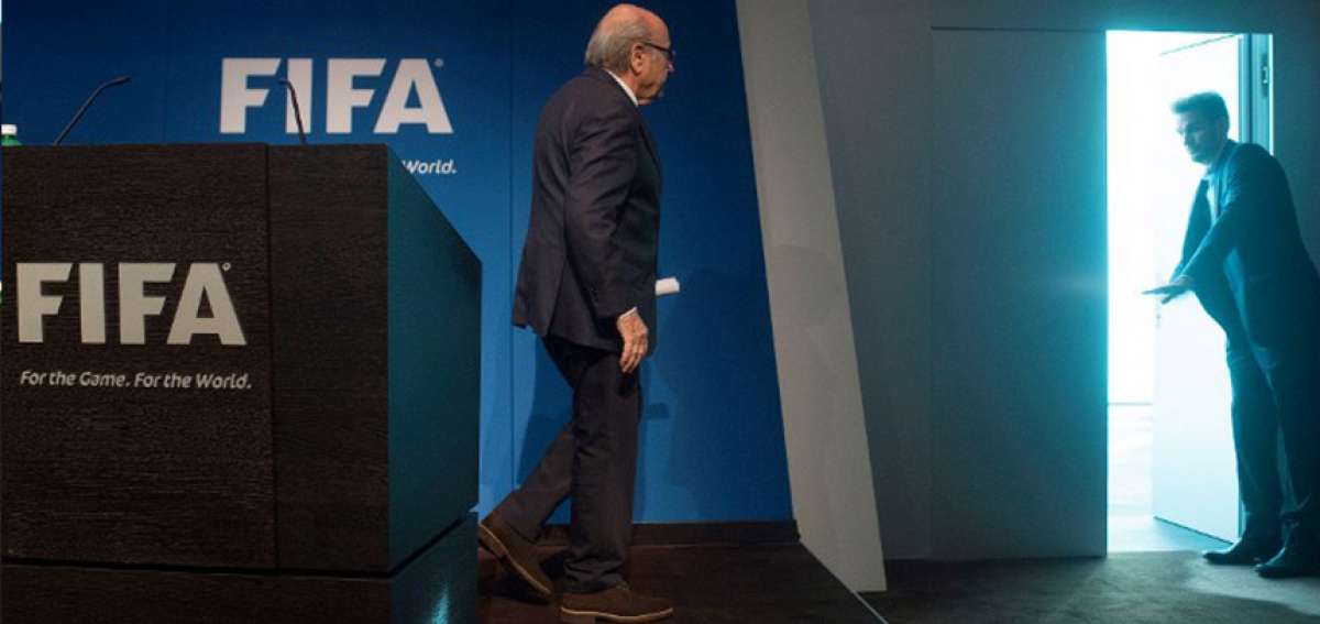 Blatter dimiti&oacute; el pasado 2 de junio al m&aacute;ximo organismo del f&uacute;tbol. Foto: AFP 