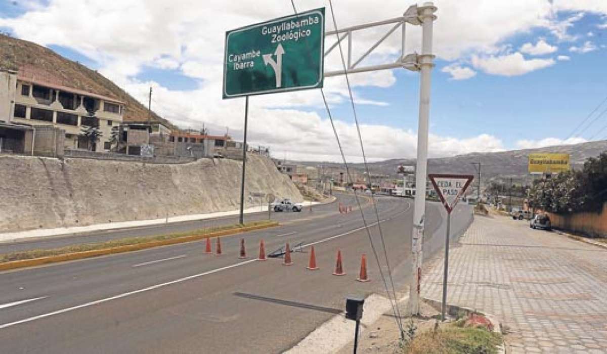 Los habitantes de la parroquia rural Guayllabamba piden a las autoridades que el cierre de la Panamericana sea lo m&aacute;s corto posible para reducir efectos. Foto: John Guevara/ El Tel&eacute;grafo