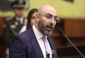 Mario Godoy, presidente del Consejo de la Judicatura, compareci&oacute; en la Asamblea. 