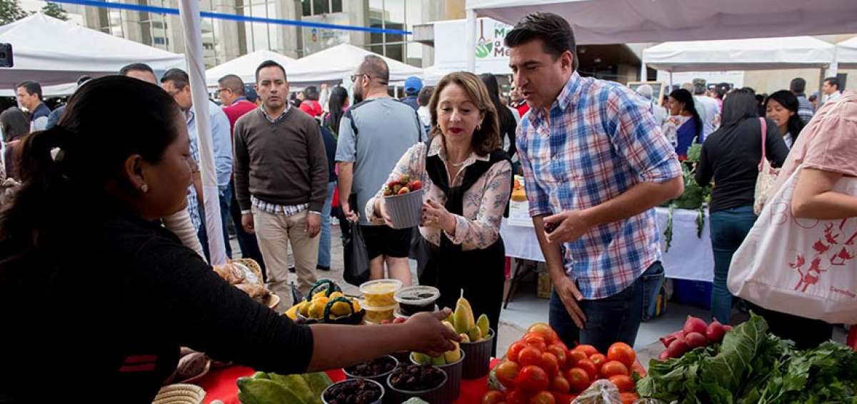 Se estima que el ahorro en la compra de estos productos, en las ferias, oscila entre el 35% y el 40% con respecto a los precios de los supermercados. 