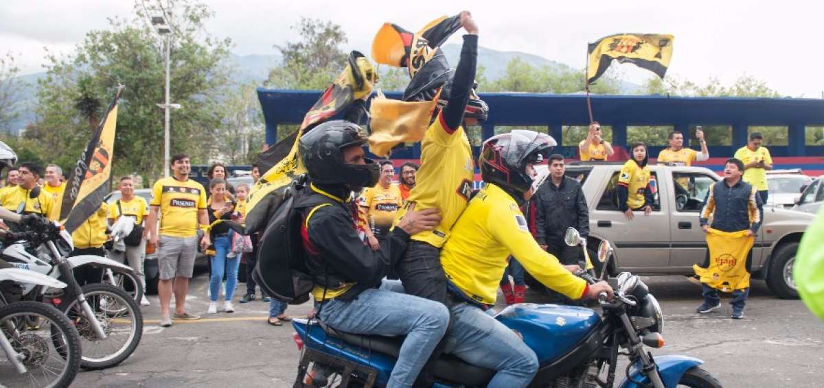 Hinchas de Barcelona festejaron en la Tribuna de Los Shyris en Quito