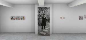 La muestra Convivencias se inaugura hoy a trav&eacute;s de la p&aacute;gina web qgaleria.com. Obra &ldquo;Carnicera: Un cuchillo para m&iacute; y dos para ti&rdquo;.