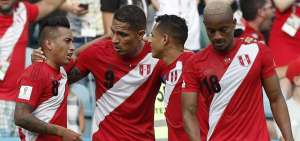 Per&uacute; se despide del Mundial venciendo a Australia