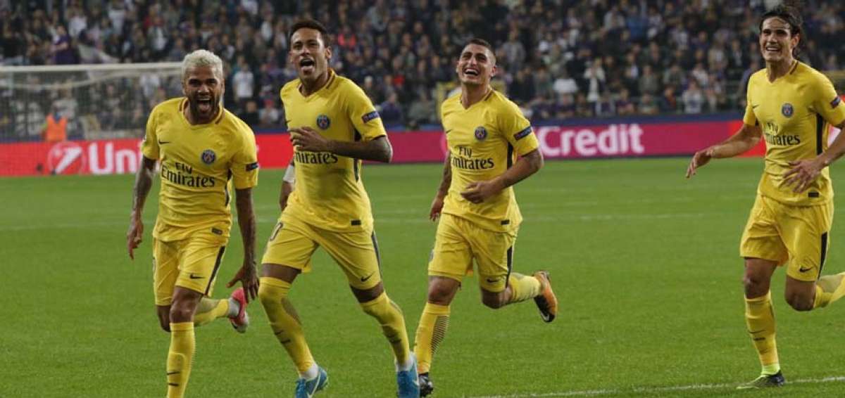 Neymar sigue los pasos de Ronaldinho, &uacute;ltimo rey del 'Cl&aacute;sico' franc&eacute;s