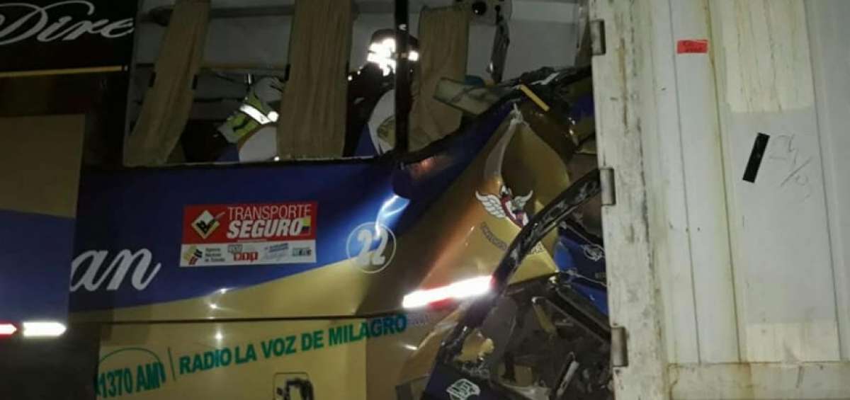 2 muertos dej&oacute; accidente en la v&iacute;a Dur&aacute;n-Boliche