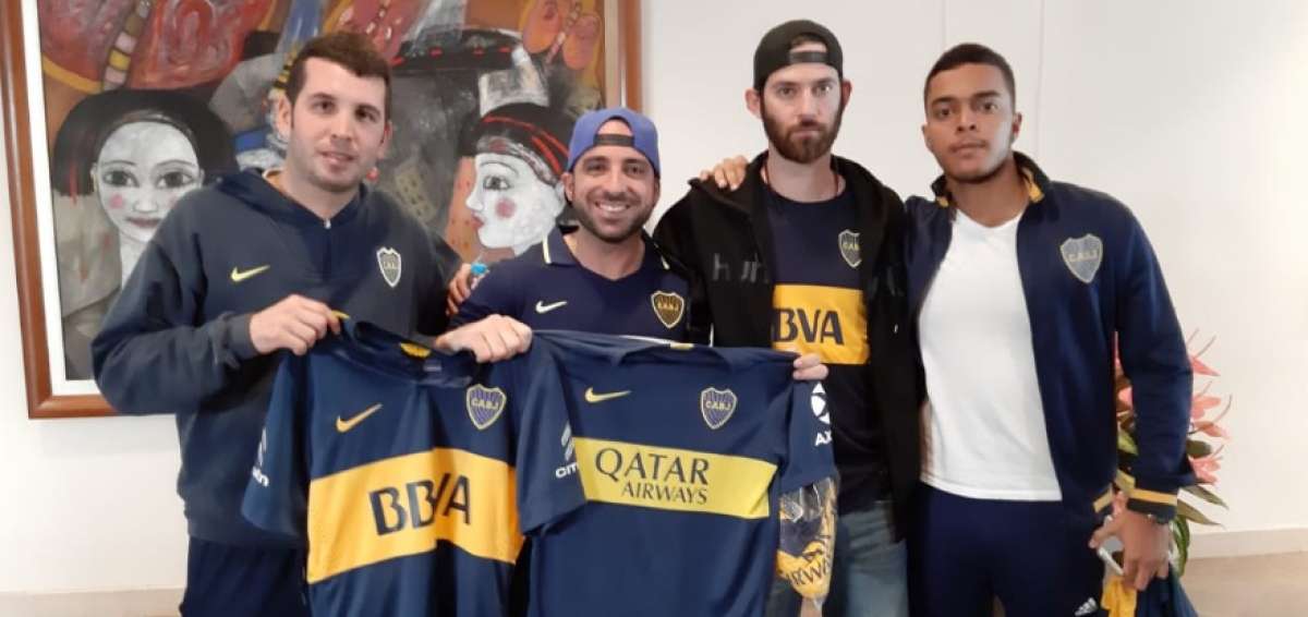 Hinchas paname&ntilde;os llegaron a Quito para ver a Boca