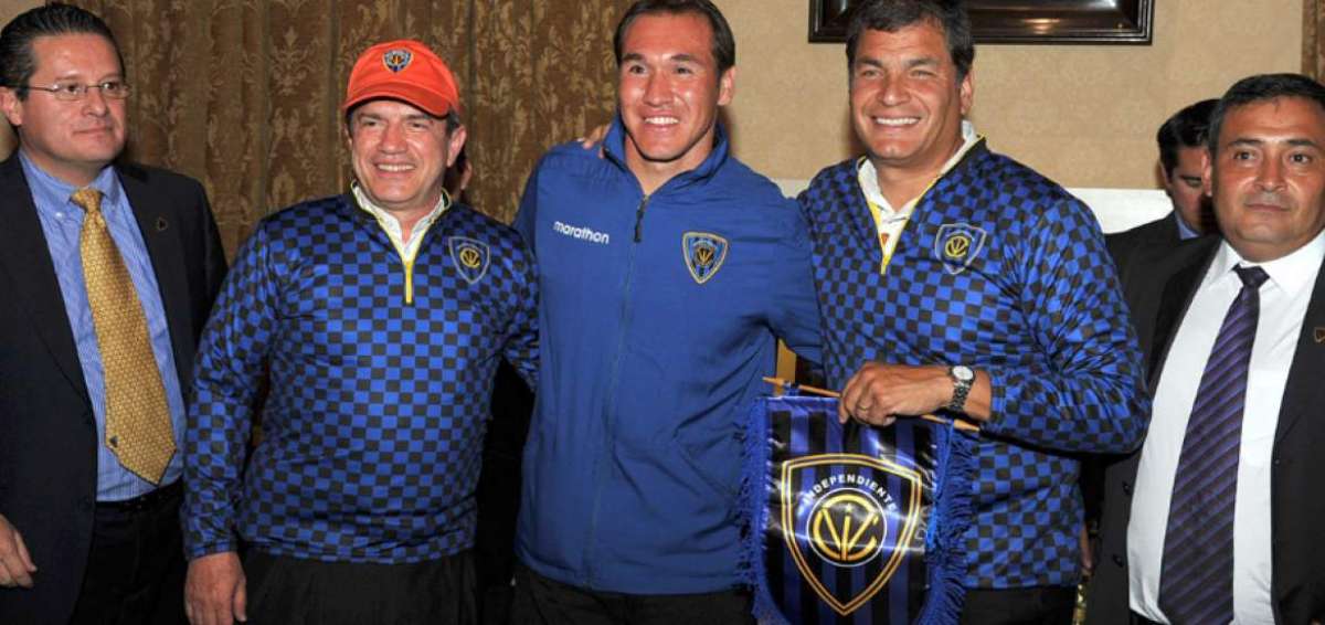 Presidente Correa 'revela' cu&aacute;l es el secreto del &eacute;xito de Independiente