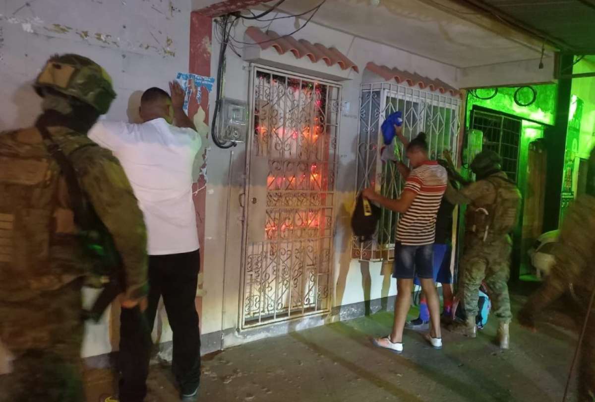 Los operativos en Babahoyo permitieron la clausura de centros de tolerancia y la retención de motos.