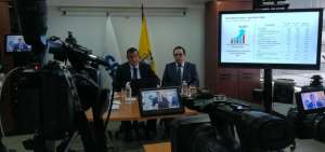 Leonardo Orlando, director general del SRI, durante la rueda de prensa.