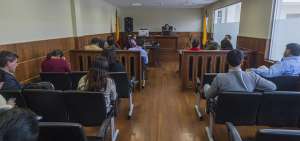 En una audiencia de formulaci&oacute;n de cargos es el fiscal quien puede solicitar la prisi&oacute;n preventiva para un procesado, el juez es quien toma la decisi&oacute;n si acepta o no el pedido.