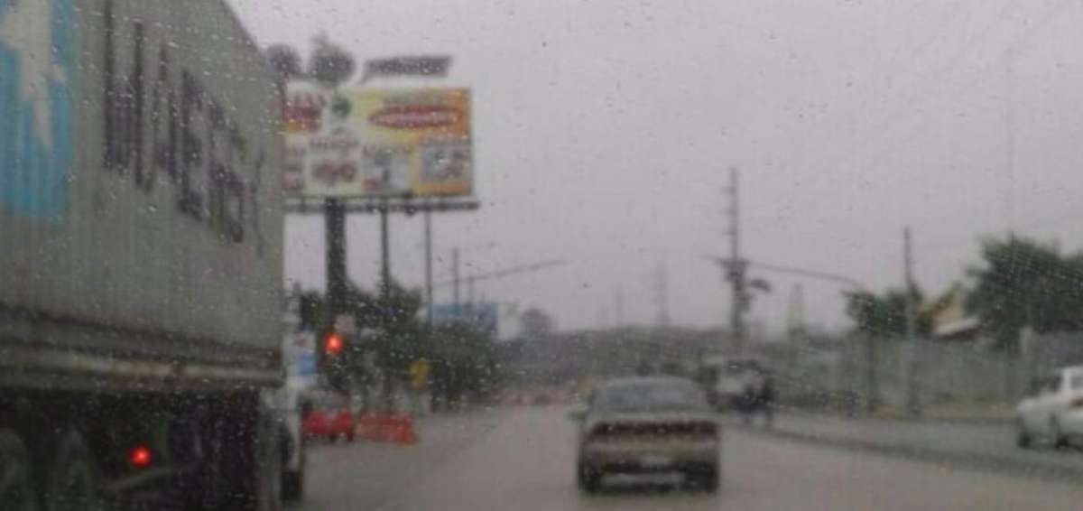 Lloviznas en Guayaquil son normales para la &eacute;poca