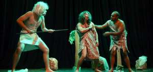 Luis Montoya (i), Rodrigo Ayala y Ernesto Casanelo interpretaron a tres hilarantes cavern&iacute;colas.