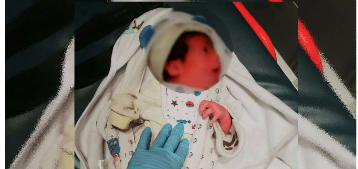La beb&eacute; se encuentra bajo custodia del personal de la Dinapen.