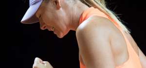 Sharapova gana a Kontaveit y se clasifica a semifinales de Stuttgart
