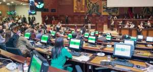 La Asamblea convoc&oacute; al secretario de la Presidencia, Eduardo Jurado, para que informe sobre hechos relacionados con los cobros ilegales de la banca.