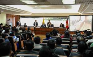 Por cuestiones de espacio, la diligencia se desarroll&oacute; en el 8&ordm; piso de la Corte Nacional de Justicia, en Quito. Foto: &Aacute;lvaro P&eacute;rez / EL TEL&Eacute;GRAFO