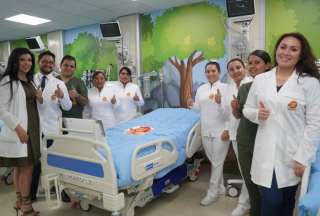Hoy se inauguró nueva sala en el Hospital Baca Ortiz 