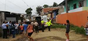  El sospechoso fue llevado en ambulancia desde Monte Sina&iacute; hasta el hospital del Guasmo, en el sur de Guayaquil.
