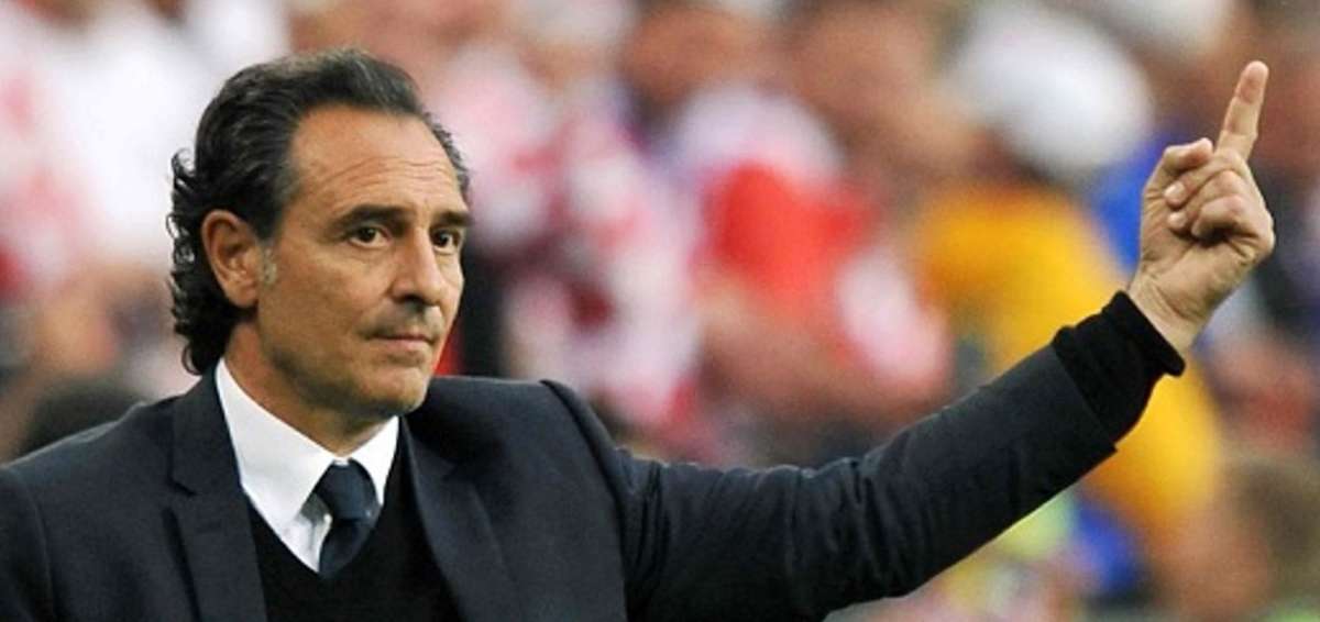 Prandelli dimite como entrenador del Valencia