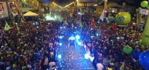 Len&iacute;n Moreno cierra campa&ntilde;a con masivo acto en Guayaquil