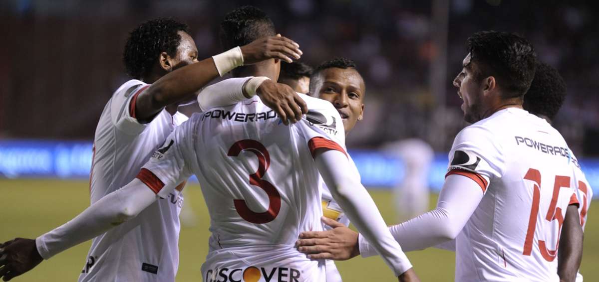 Liga vuelve a la zona de clasificaci&oacute;n a Libertadores