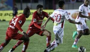 El cuadro lojano empez&oacute; ganando el partido, pero en el segundo tiempo los albos le dieron vuelta. Foto: Tomada de Ecuaf&uacute;tbol