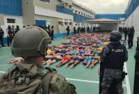 Aproximadamente 1.700 policías y soldados intervinieron en la Penitenciaría de Guayaquil.
