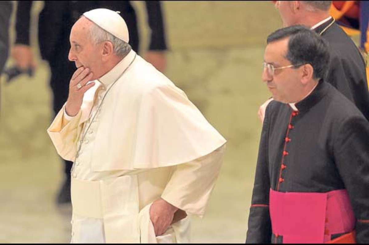El Papa invita a la Iglesia a dejar las rivalidades