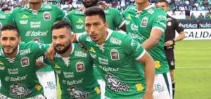 &Aacute;ngel Mena entre los goleadores del f&uacute;tbol mexicano