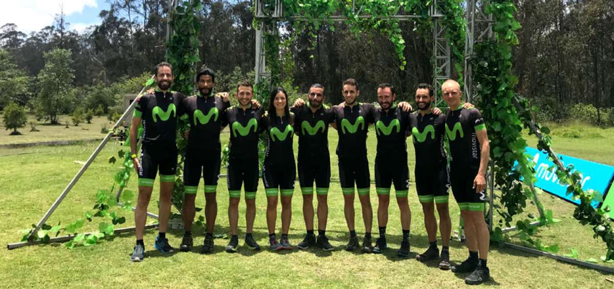 Los nueve integrantes del Movistar Aventura Team, durante la presentaci&oacute;n del equipo en el parque Metropolitano.