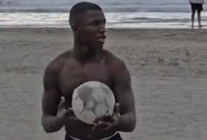 Moisés Caicedo celebra con su gente: música, fútbol y playa en Esmeraldas