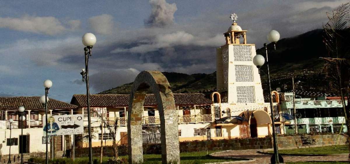 Una espesa nubosidad cubre al volc&aacute;n en los &uacute;ltimos d&iacute;as, lo que dificulta la vigilancia de la actividad externa desde Patate, P&iacute;llaro y sur de Ambato. 