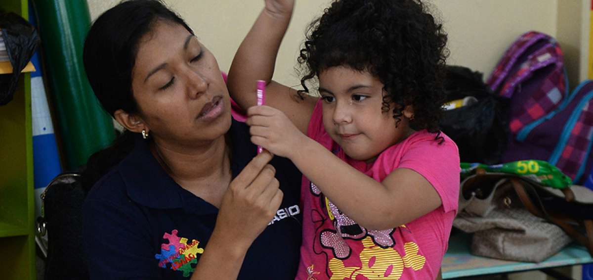 Isabella Pa&ntilde;ora, de cuatro a&ntilde;os, tiene autismo moderado. Lleva tres a&ntilde;os en el Centro Isaac y ha reportado mejoras como aprender a comunicarse.