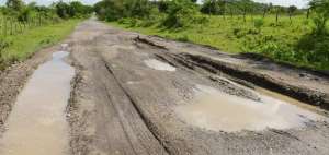 El camino que va de Daular hasta el km 34 de la V&iacute;a a la Costa presenta deterioro en varios tramos.