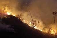 El incendio habría consumido varias hectáreas de bosque en Zaruma.