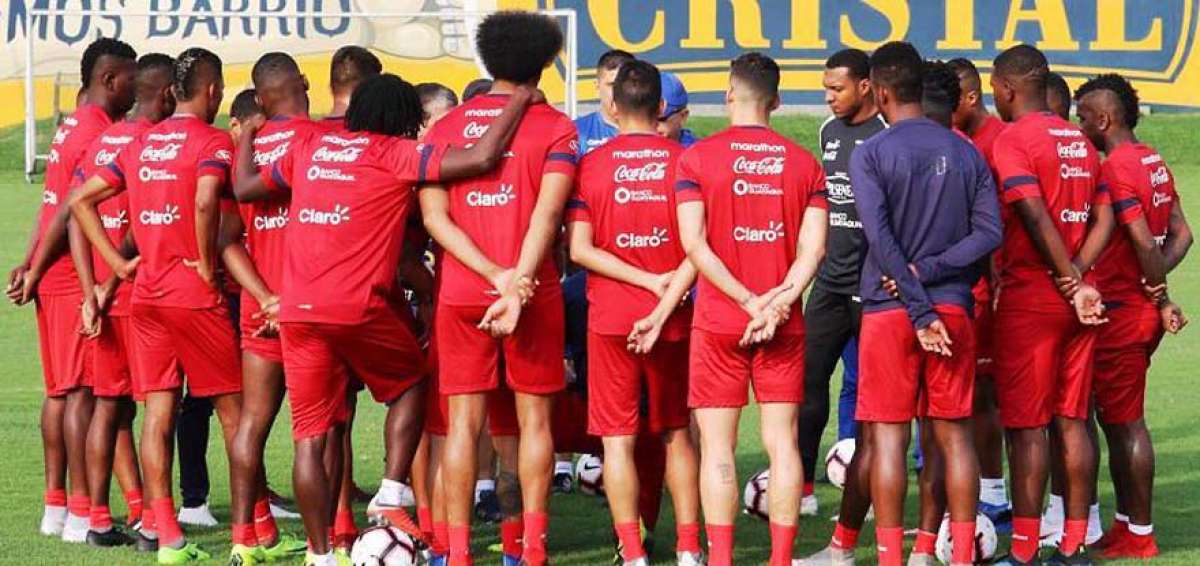 Ecuador entren&oacute; a doble sesi&oacute;n previo a juego ante Per&uacute;
