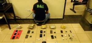 Tel&eacute;fonos celulares, objetos cortopunzantes, cigarrillos, dinero y drogas fueron decomisados en los controles ejecutados por la seguridad carcelaria.