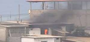 Una persona resulta herida tras incendio en Santa Elena