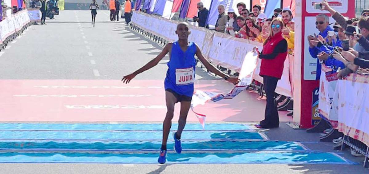 Muere el maratoniano tanzano Ismael Juma en accidente de moto