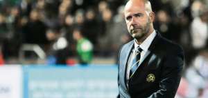 Bosz sustituye a Frank de Boer al frente del Ajax