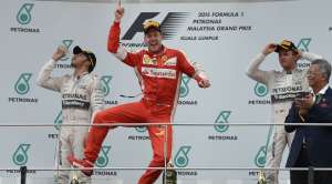 Con su victoria, el alem&aacute;n se coloca a solo tres puntos del l&iacute;der del mundial, el brit&aacute;nico Lewis Hamilton. Foto: AFP 