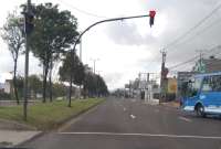 Algunos semáfotos en Quito dejarán de funcionar, informó la AMT. 