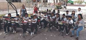 Los padres de familia valoran y aplauden el extracurricular de m&uacute;sica porque sus hijos ocupan el tiempo libre en aprender arte.
