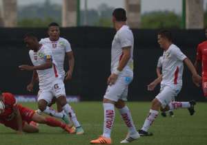 Liga de Loja pierde 3 puntos y sancionan a los entrenadores Almada e Ischia