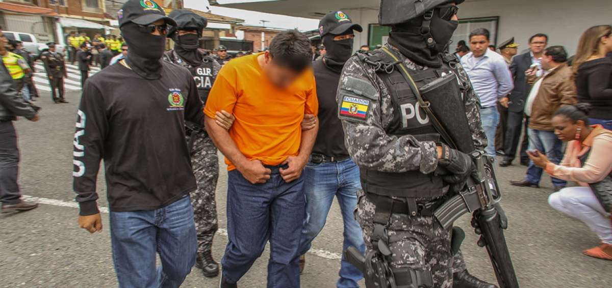 El 24 de junio, 2 polic&iacute;as del Grupo de Operaciones Motorizadas (GOM) de Guayaquil fueron detenidos con 30 kilos de coca&iacute;na y 7 gramos de hero&iacute;na.