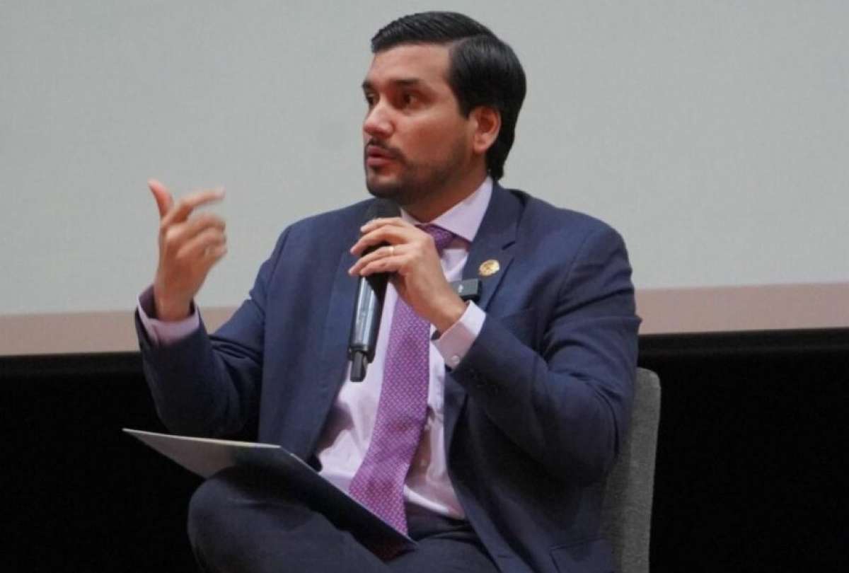 Juicio político a Jimmy Martin no avanza en la Comisión de Fiscalización