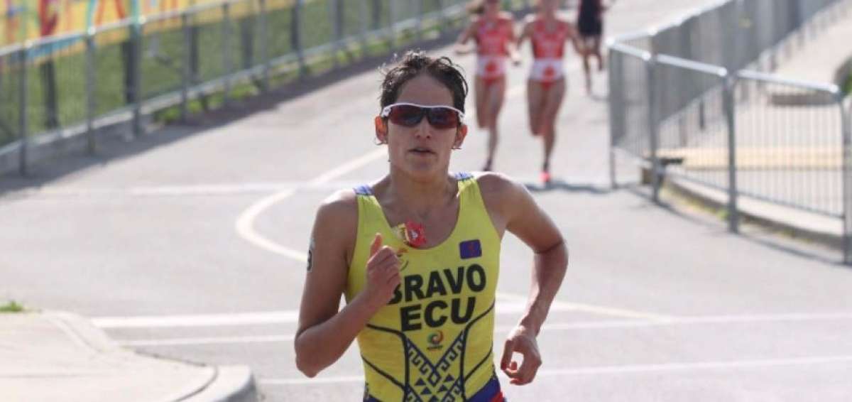 Elizabeth Bravo fue segunda en la Copa Panamericana de Triatl&oacute;n de Salinas