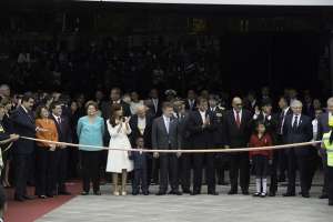 Los mandatarios sudamericanos que acudieron a la inauguraci&oacute;n del edificio de Unasur.  Foto: John Guevara/ EL TEL&Eacute;GRAFO.