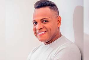 Omar Geles, célebre por su interpretación de &#039;Una Hoja en Blanco&#039;, falleció a los 57 años. 